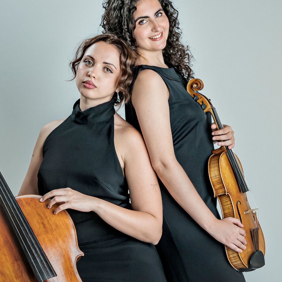 Sara y Carla, dúo de viola y violonchelo de Sènia Ensemble